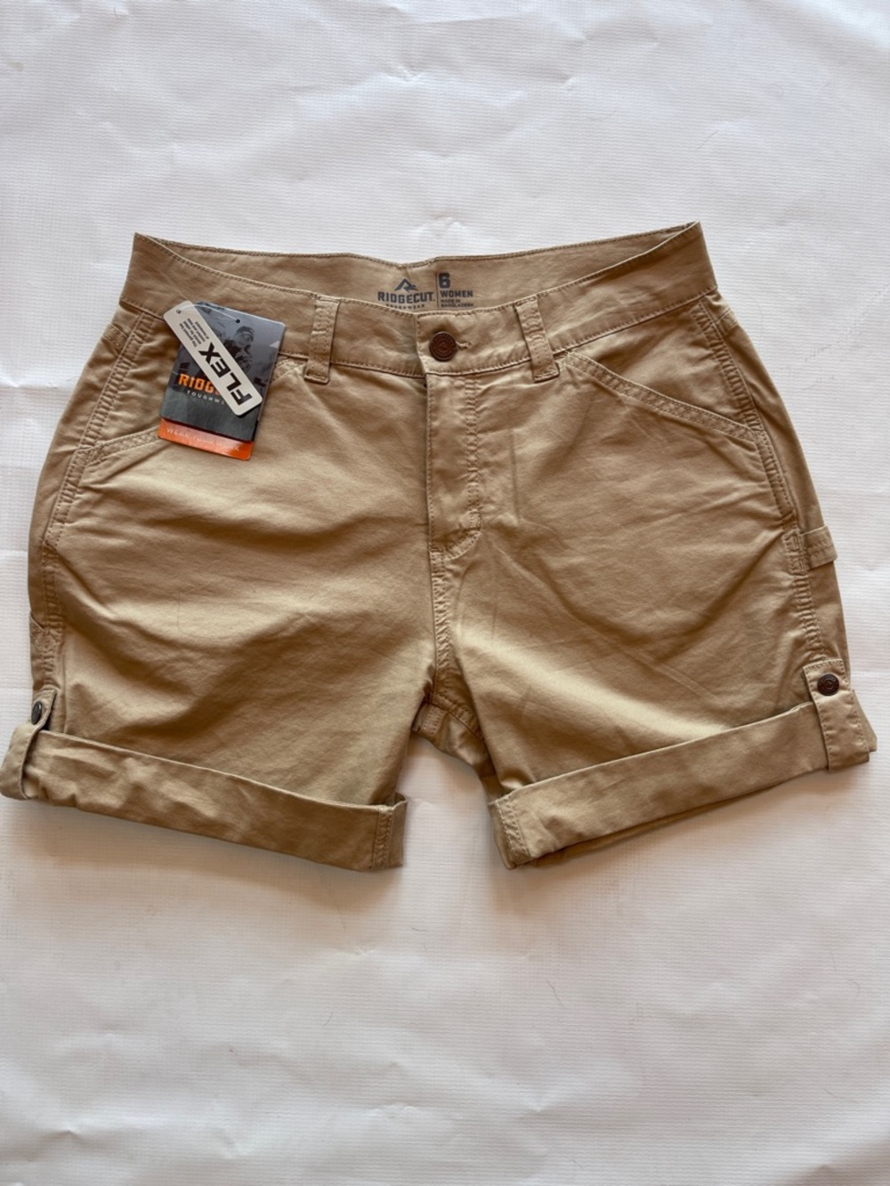 Ridgecut Flex Women’s Cargo Shorts
Size 6  NWT